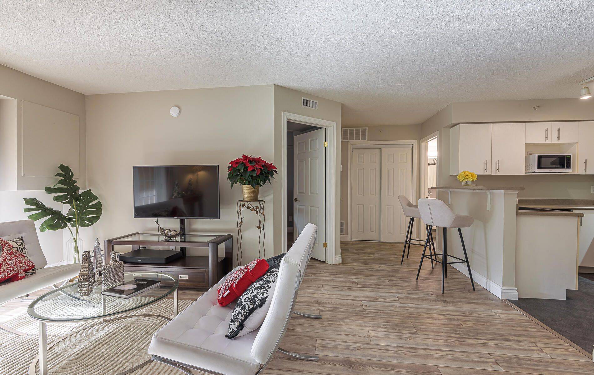 Burlington, ON L7M 4V3,1810 Walkers Line #308