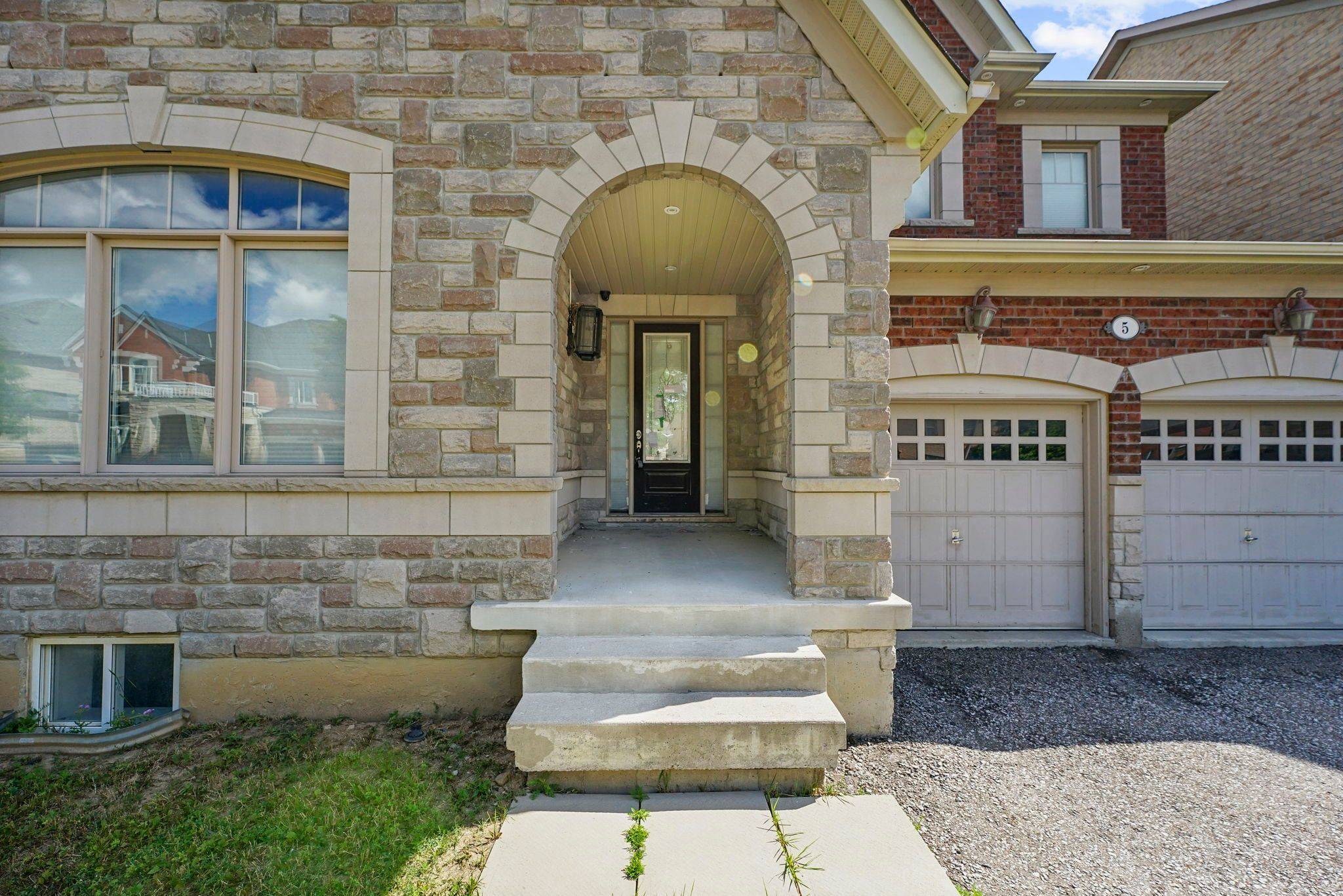 Brampton, ON L6P 3T7,5 Decorso DR N