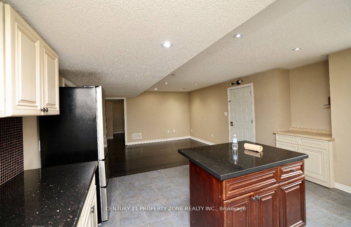 Brampton, ON L6X 0W8,9195 Creditview RD #bsmt