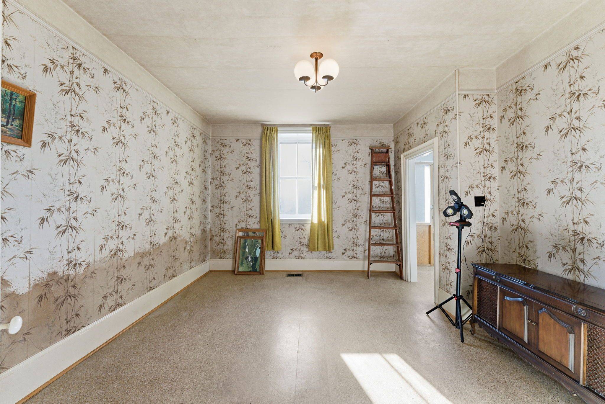 Hamilton, ON N0B 2J0,1804 Gore RD