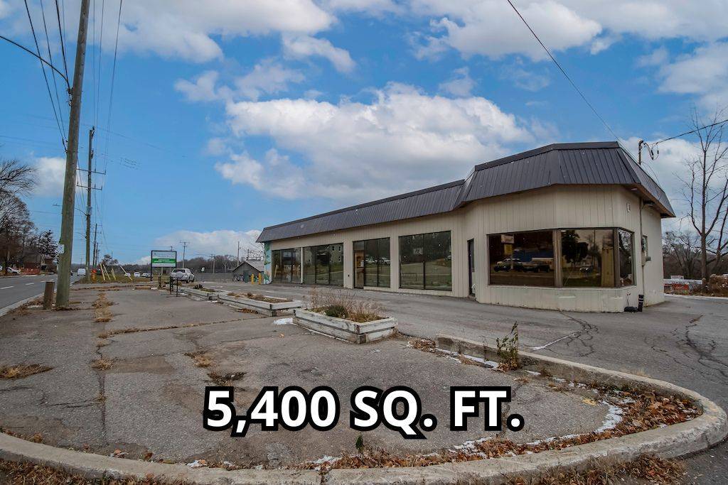 Peterborough, ON K9H 3P3,904 Water ST