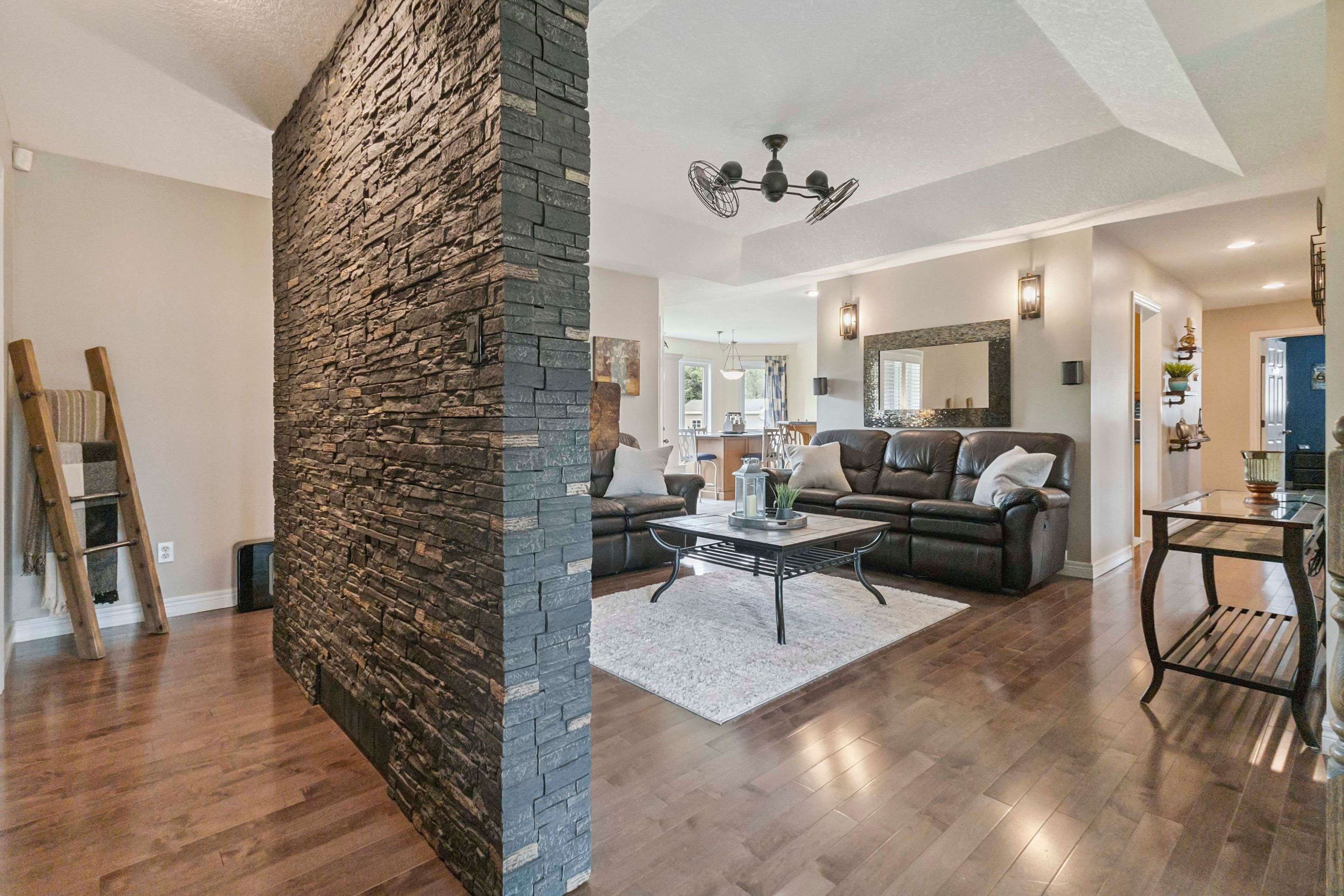 London East, ON N5V 2C4,1839 Parkhurst AVE