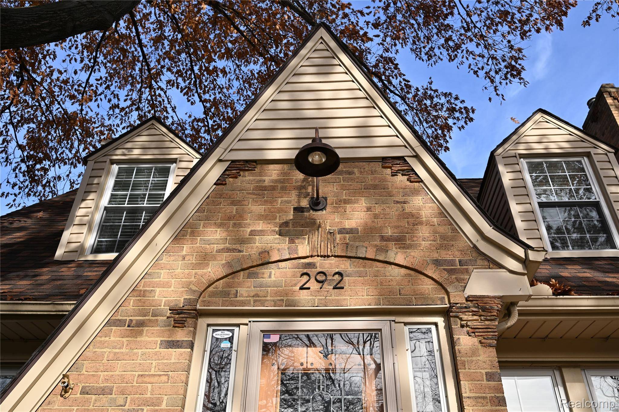 Ferndale, MI 48220,292 W Woodland ST