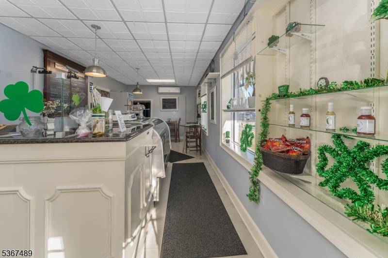 Alpha Boro, NJ 08865,615 3rd Ave