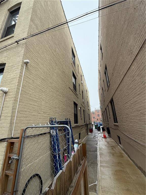 Brooklyn, NY 11235,2319 Avenue Z