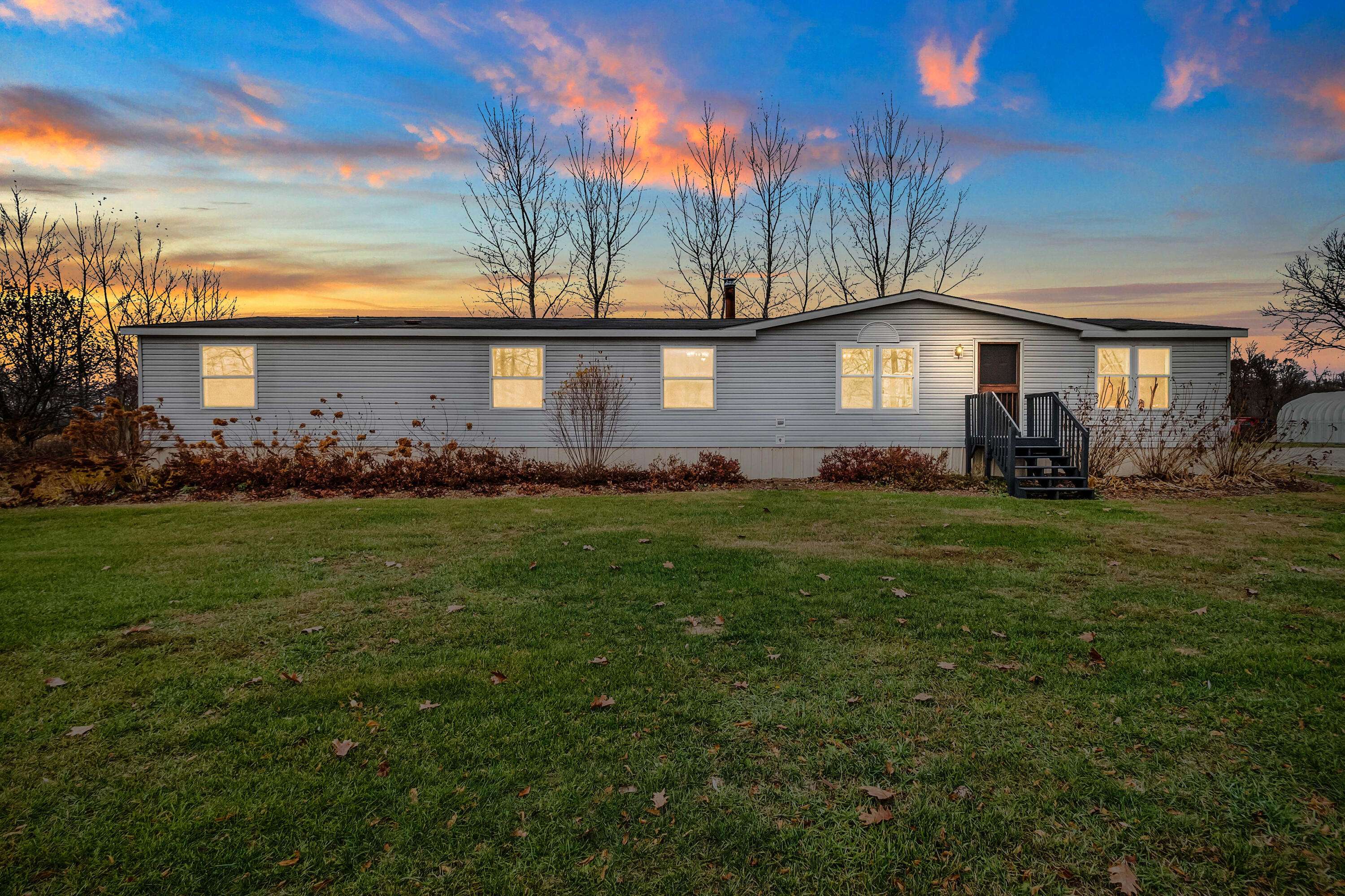 Pittsford, MI 49271,7550 Carncross RD