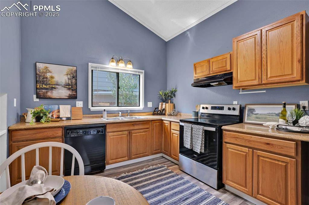 Colorado Springs, CO 80920,3755 Brisbane DR