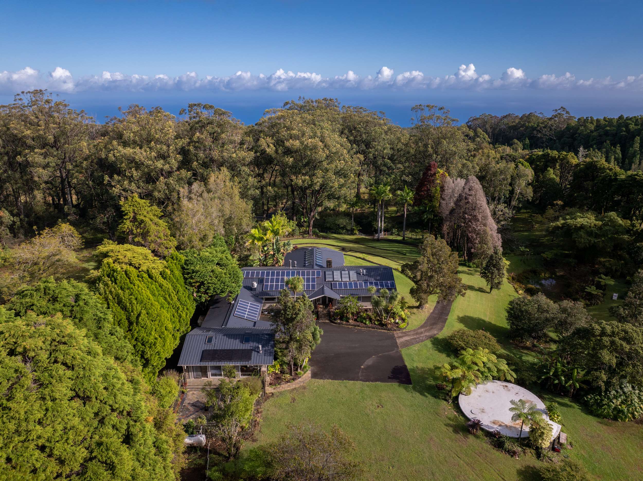 Honokaa, HI 96727,45-3503 KAHANA DR