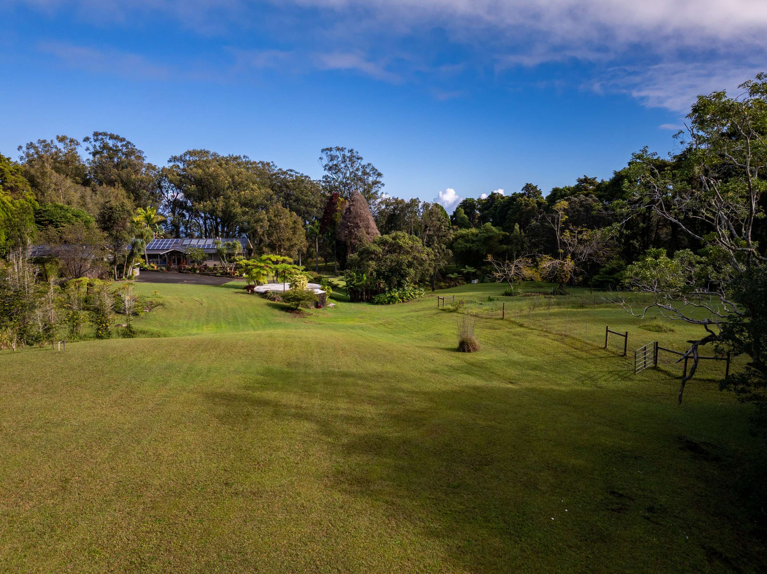 Honokaa, HI 96727,45-3503 KAHANA DR