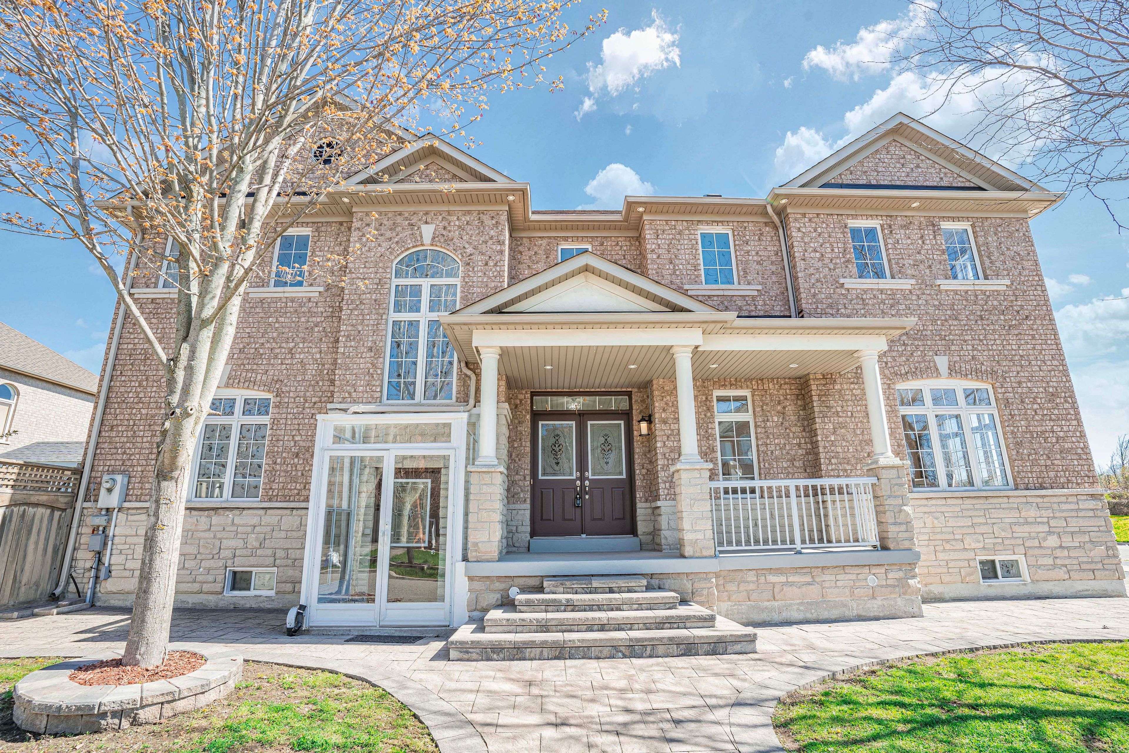 Markham, ON L6B 0B5,42 Reginald Lamb CRES
