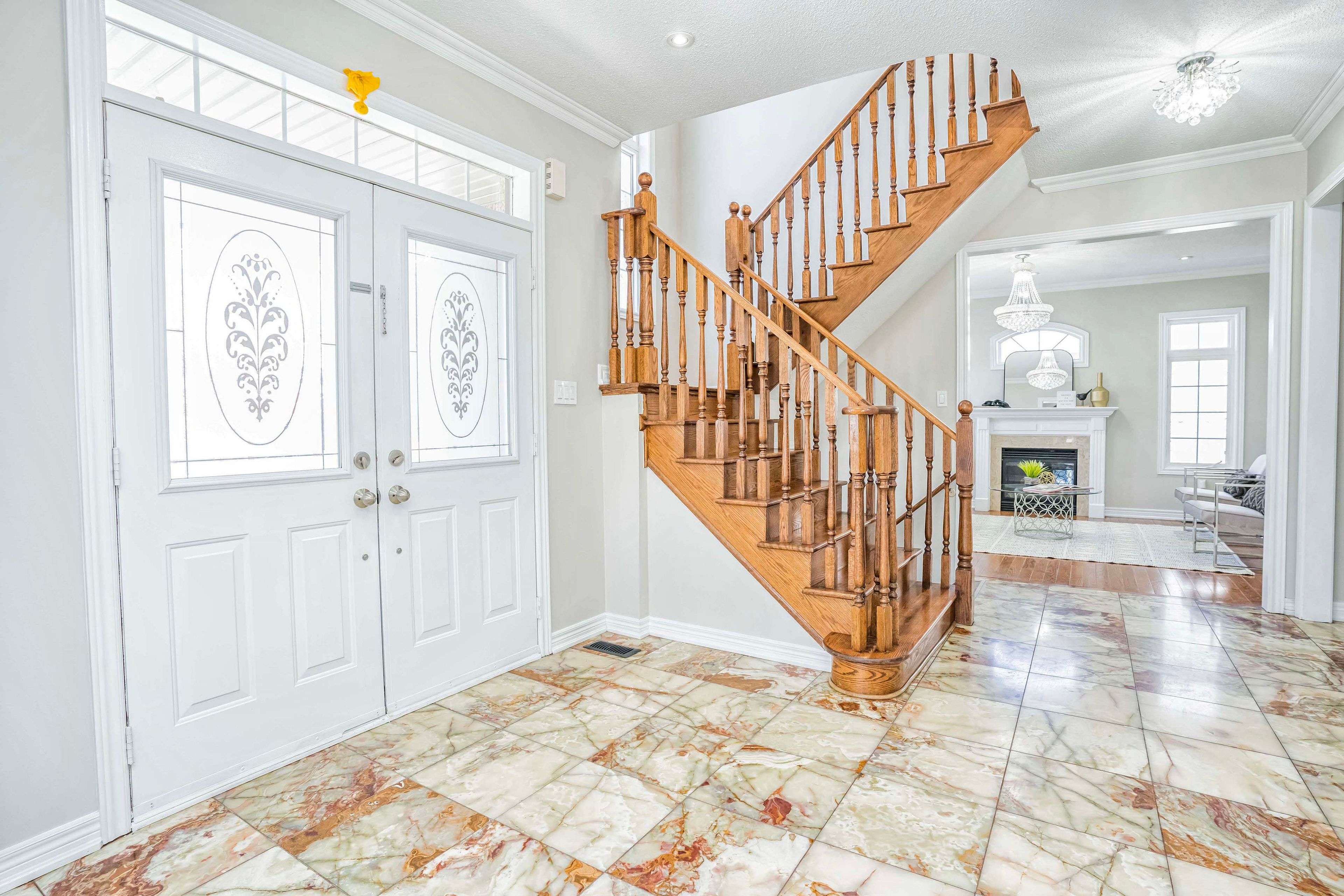 Markham, ON L6B 0B5,42 Reginald Lamb CRES