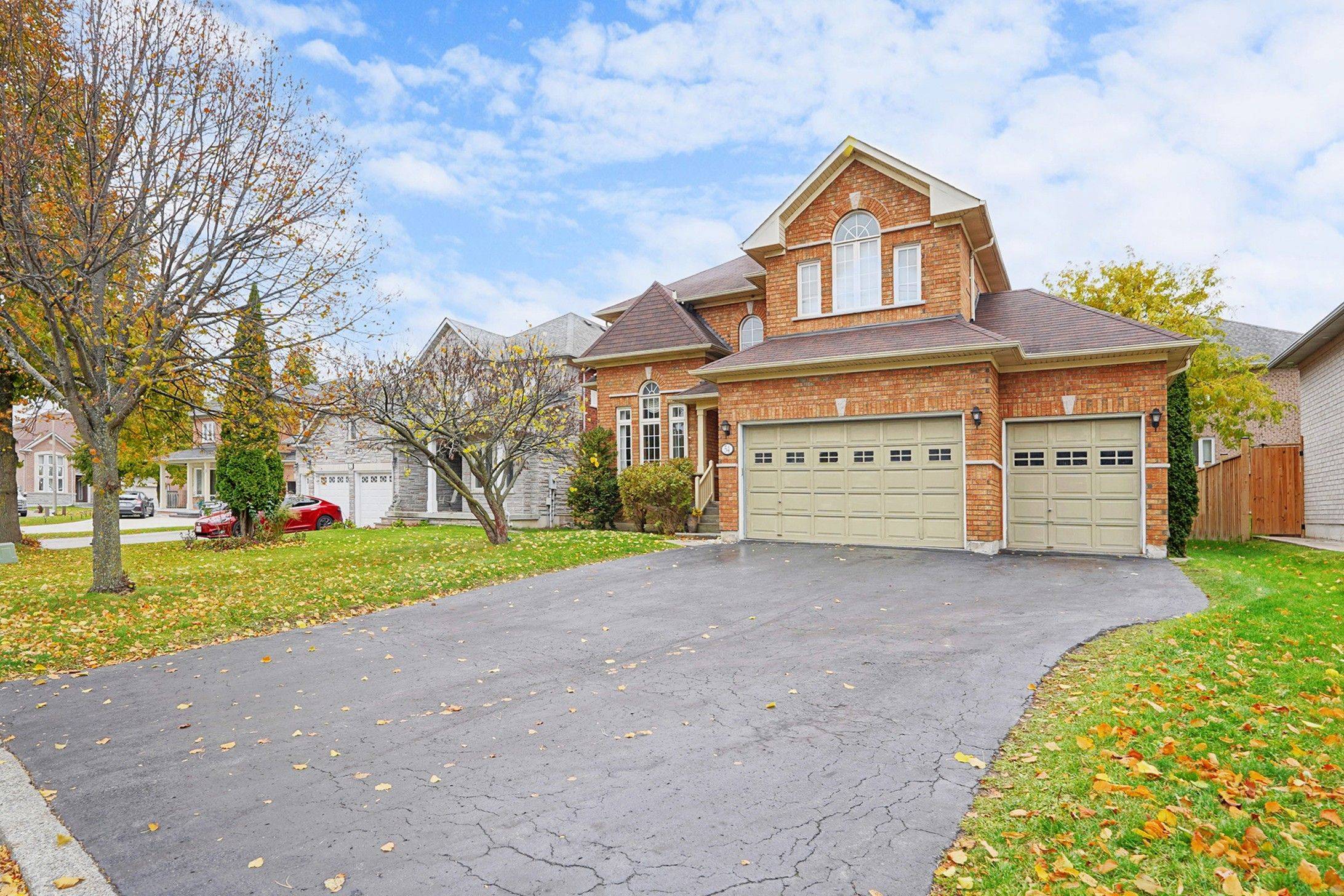 Markham, ON L3S 3R1,54 Bretton CIR