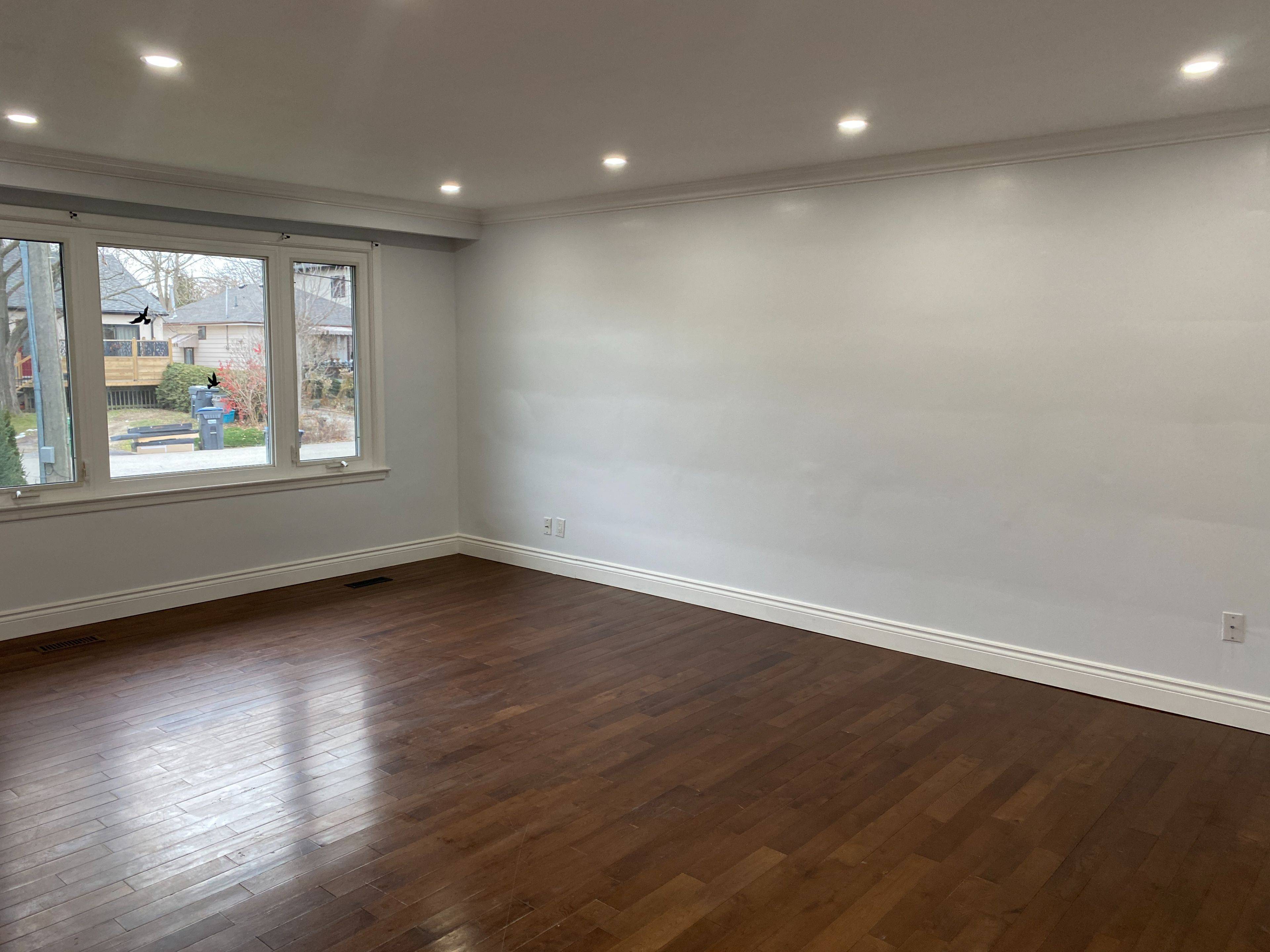 Mississauga, ON L5E 2G2,1067 Edgeleigh AVE #Main