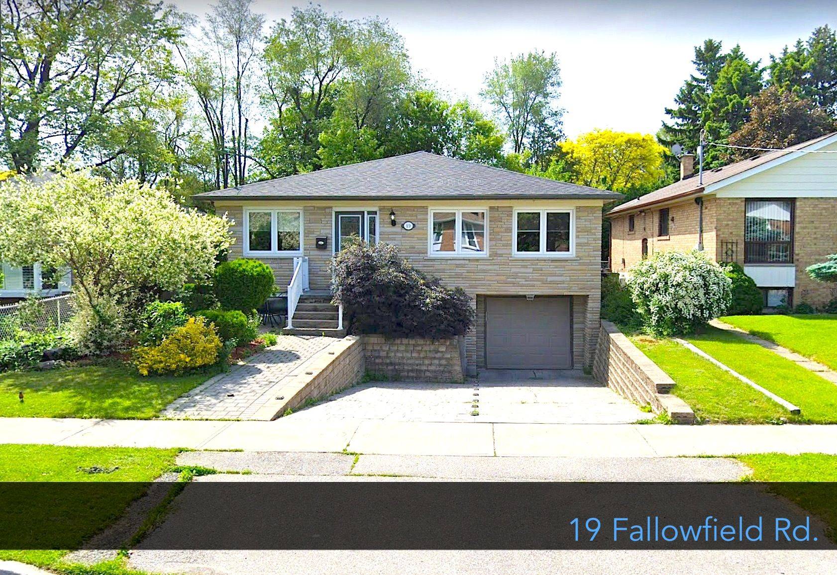 Toronto W10, ON M9W 2W3,19 Fallowfield RD #Lower