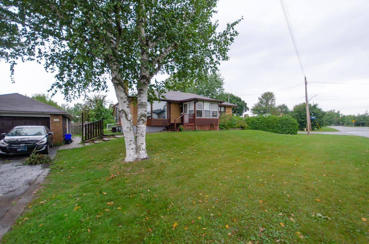 Meadowlands - Crestview And Area, ON K2G 1S2,20 Brook LN