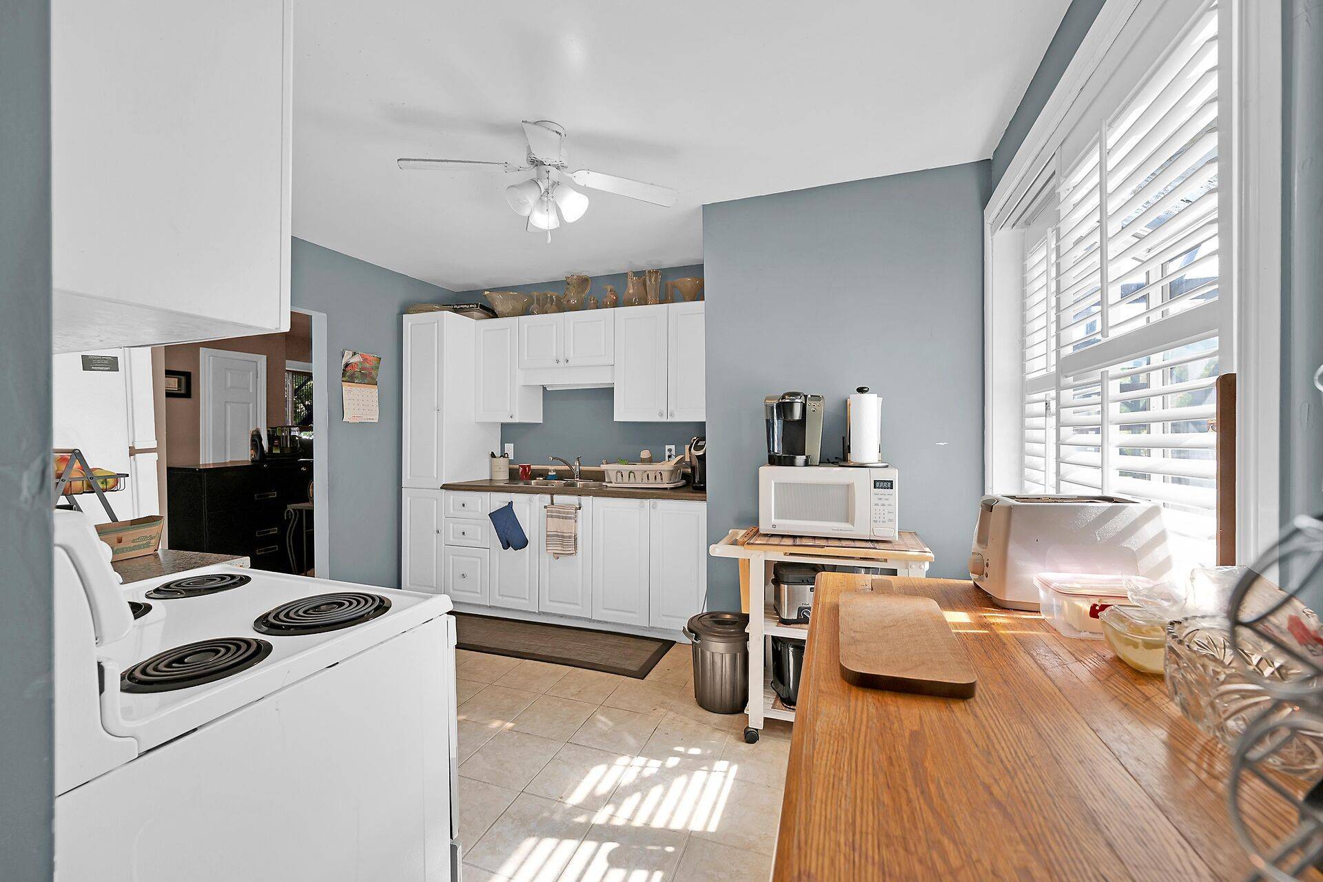 Hamilton, ON L8V 4K9,942 Upper Gage AVE