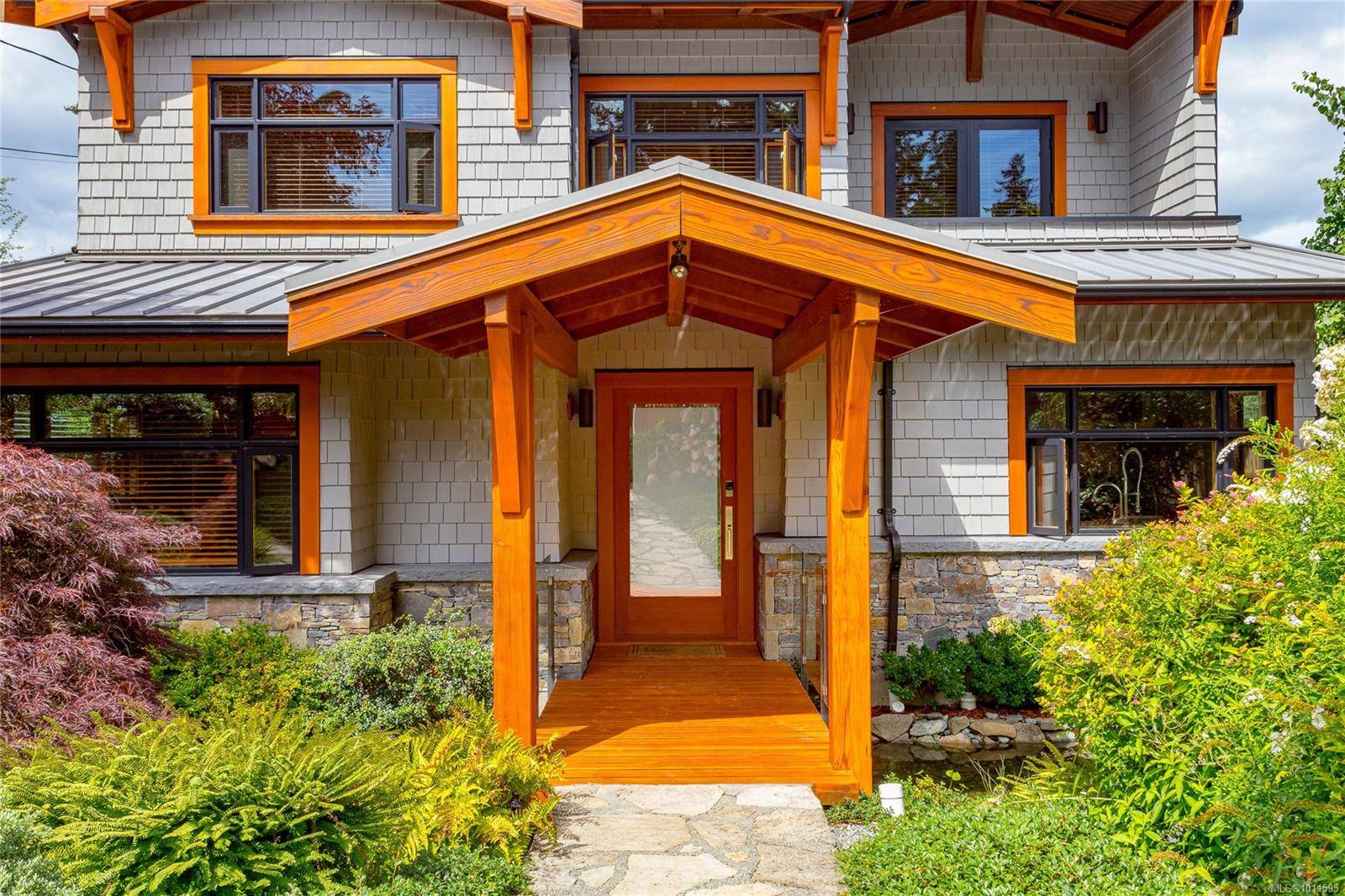 North Saanich, BC V8L 5V8,580 Meldram Dr