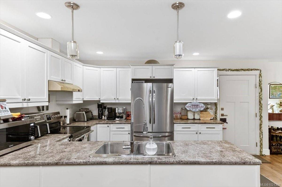 Port Alberni, BC V9Y 7R4,4626 Maitland St #A