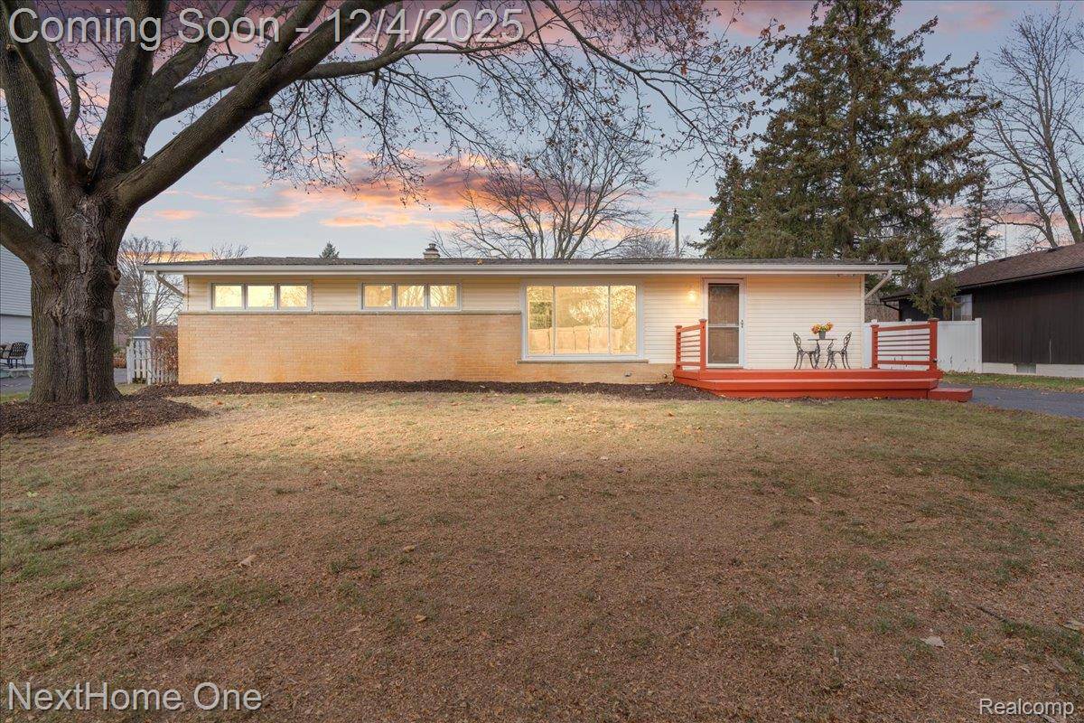 Lyon, MI 48178,60658 Sue ST