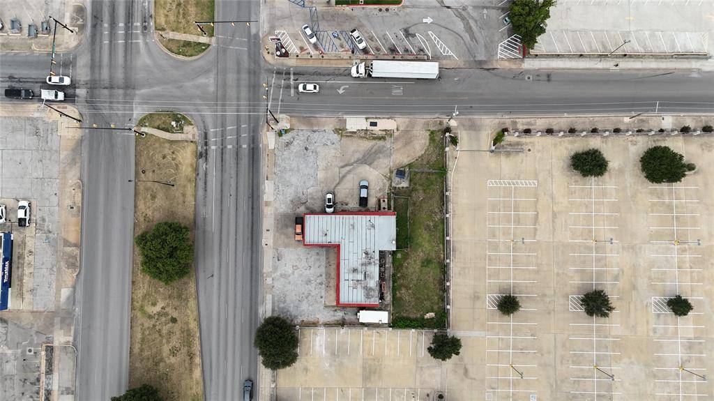 Fort Worth, TX 76112,5101 E Lancaster Avenue