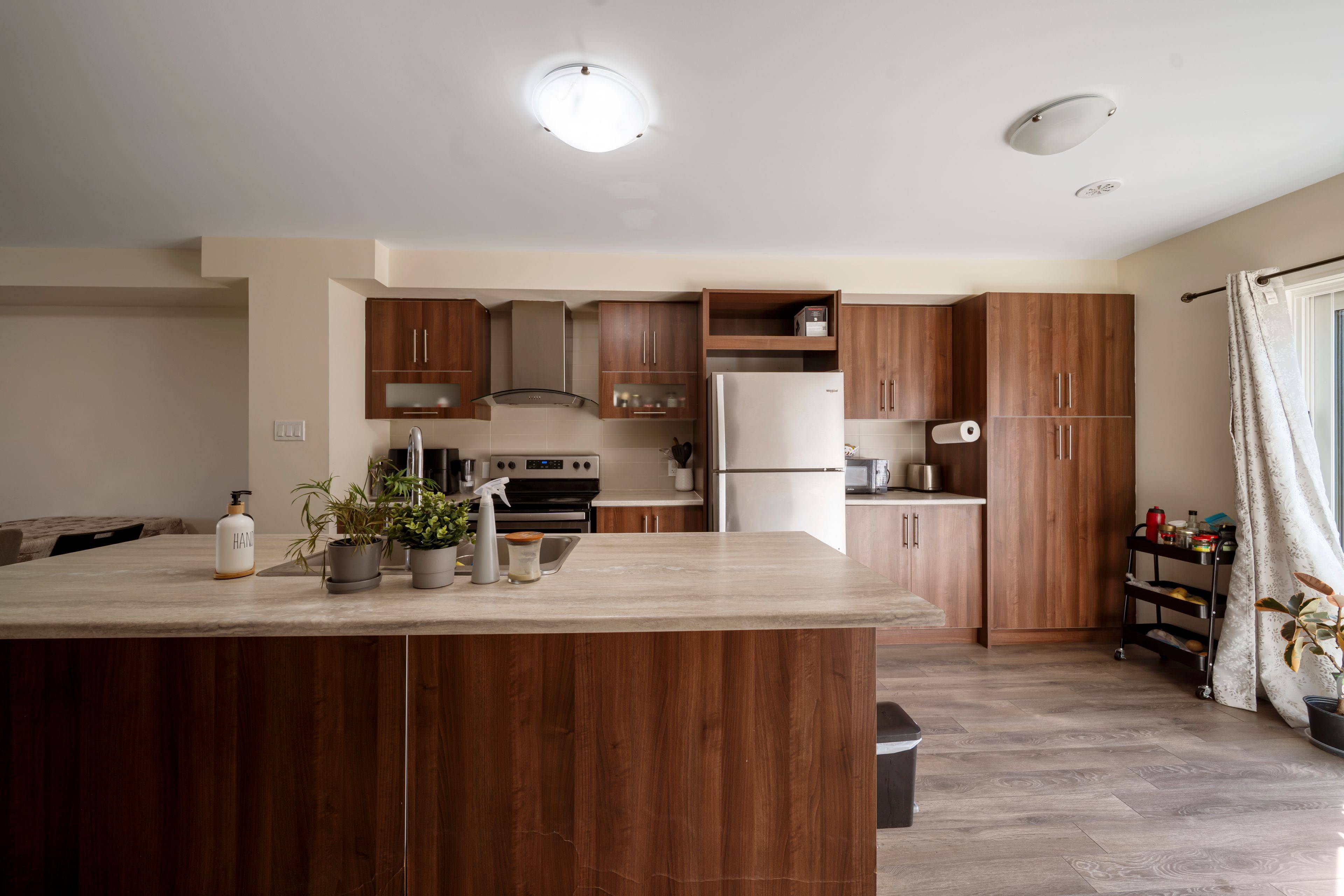 Whitby, ON L1R 0N8,67 Donald Fleming WAY #106