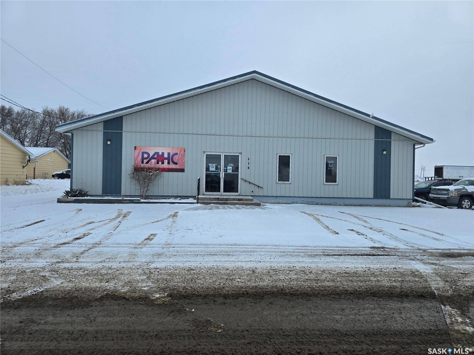 Weyburn, SK S4H 2K7,416 7TH AVENUE NW