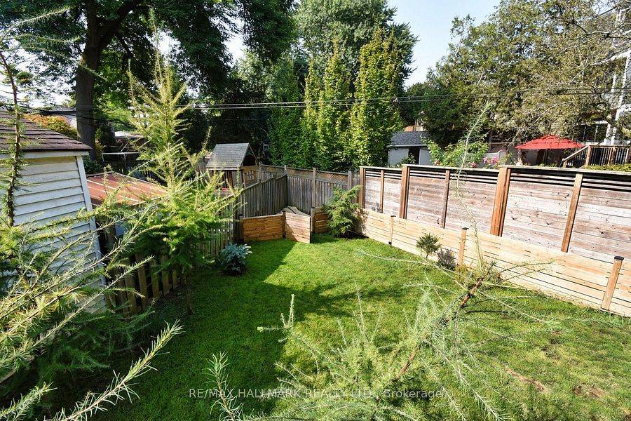 Toronto W06, ON M8W 3E8,6 Thirty First ST #LOWER