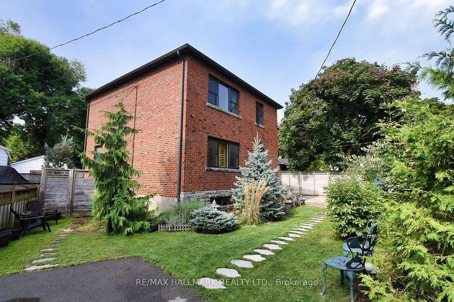 Toronto W06, ON M8W 3E8,6 Thirty First ST #LOWER