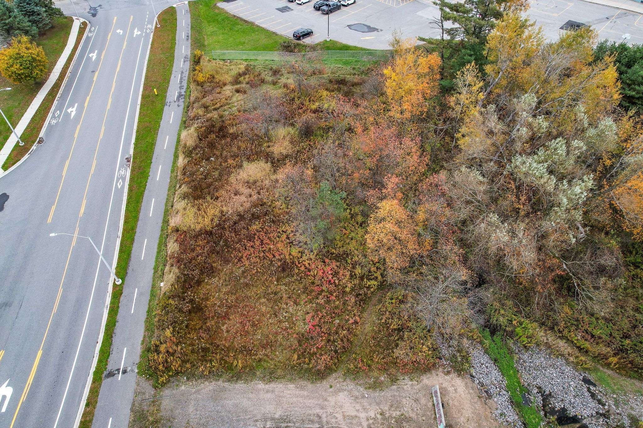 Bracebridge, ON P1L 1Z1,0 Salmon AVE