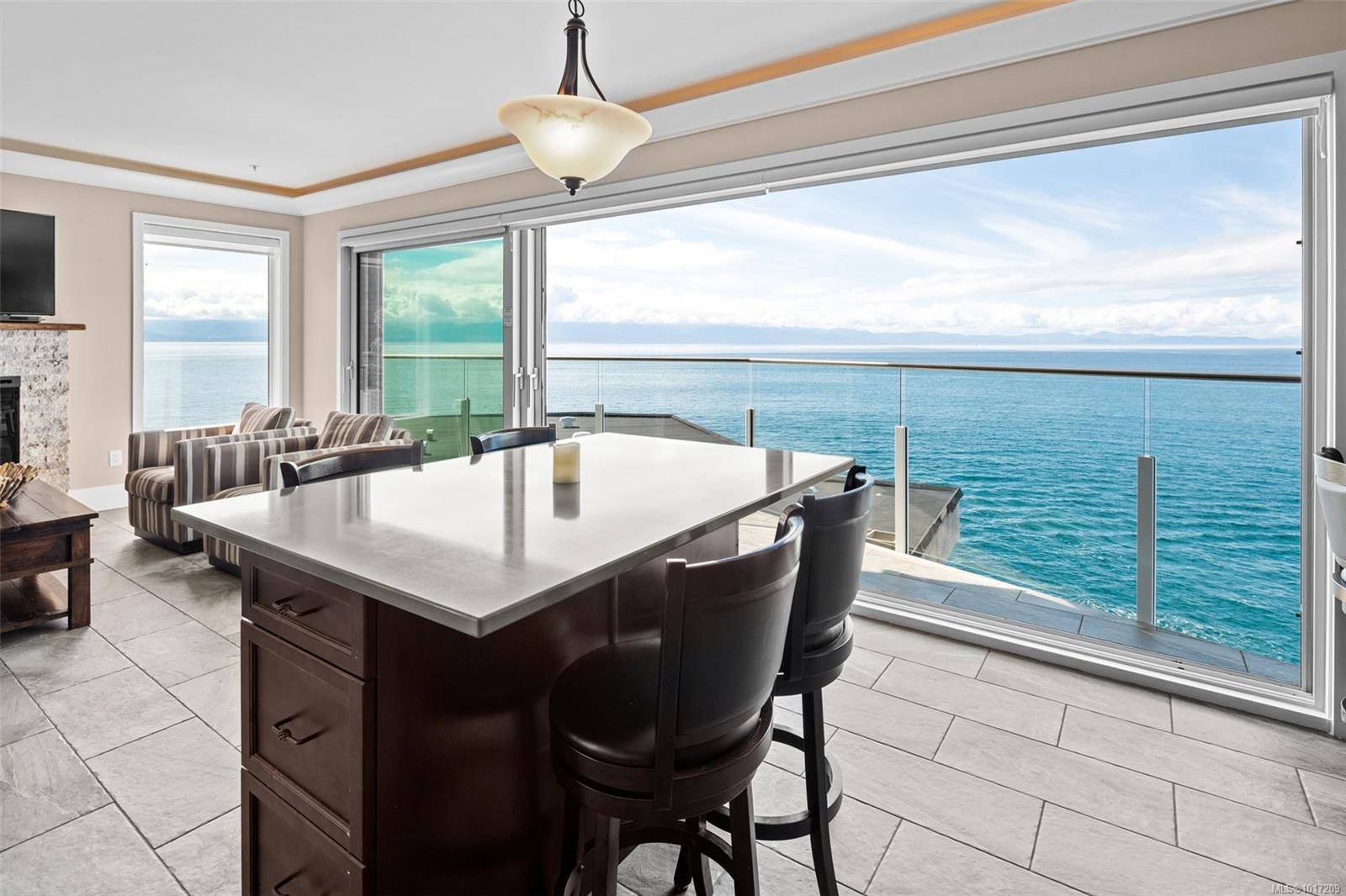 Sooke, BC V9Z 1N8,1000 SookePoint Pl #43A