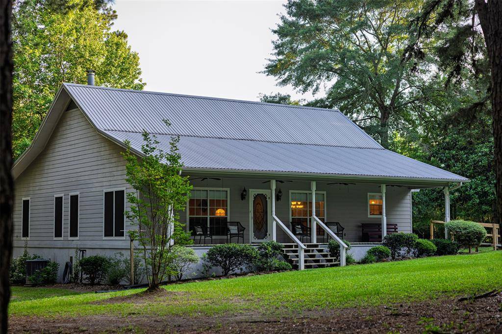 Alto, TX 75925,329 County Road 2804