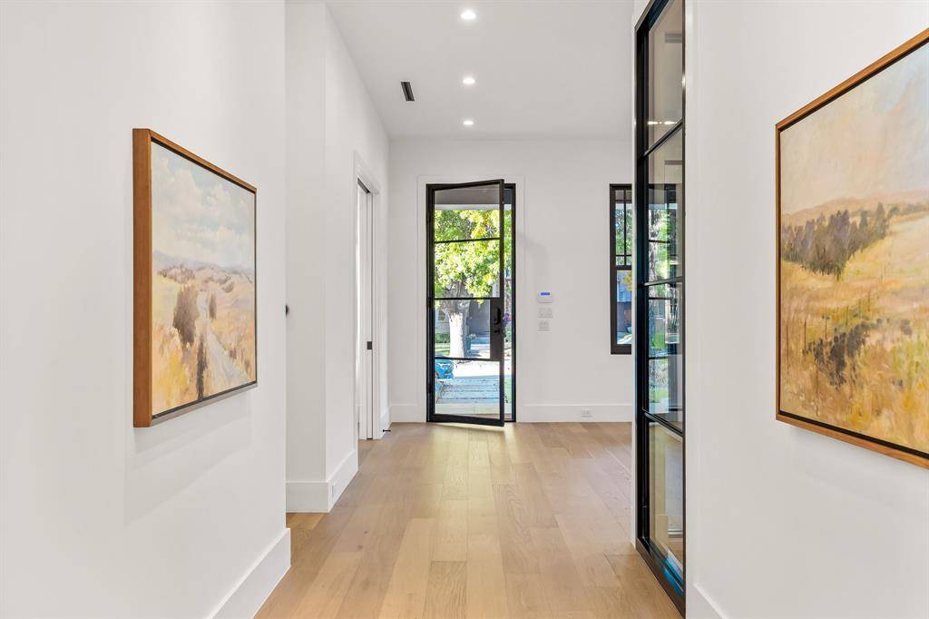 Dallas, TX 75206,5230 Richard Avenue