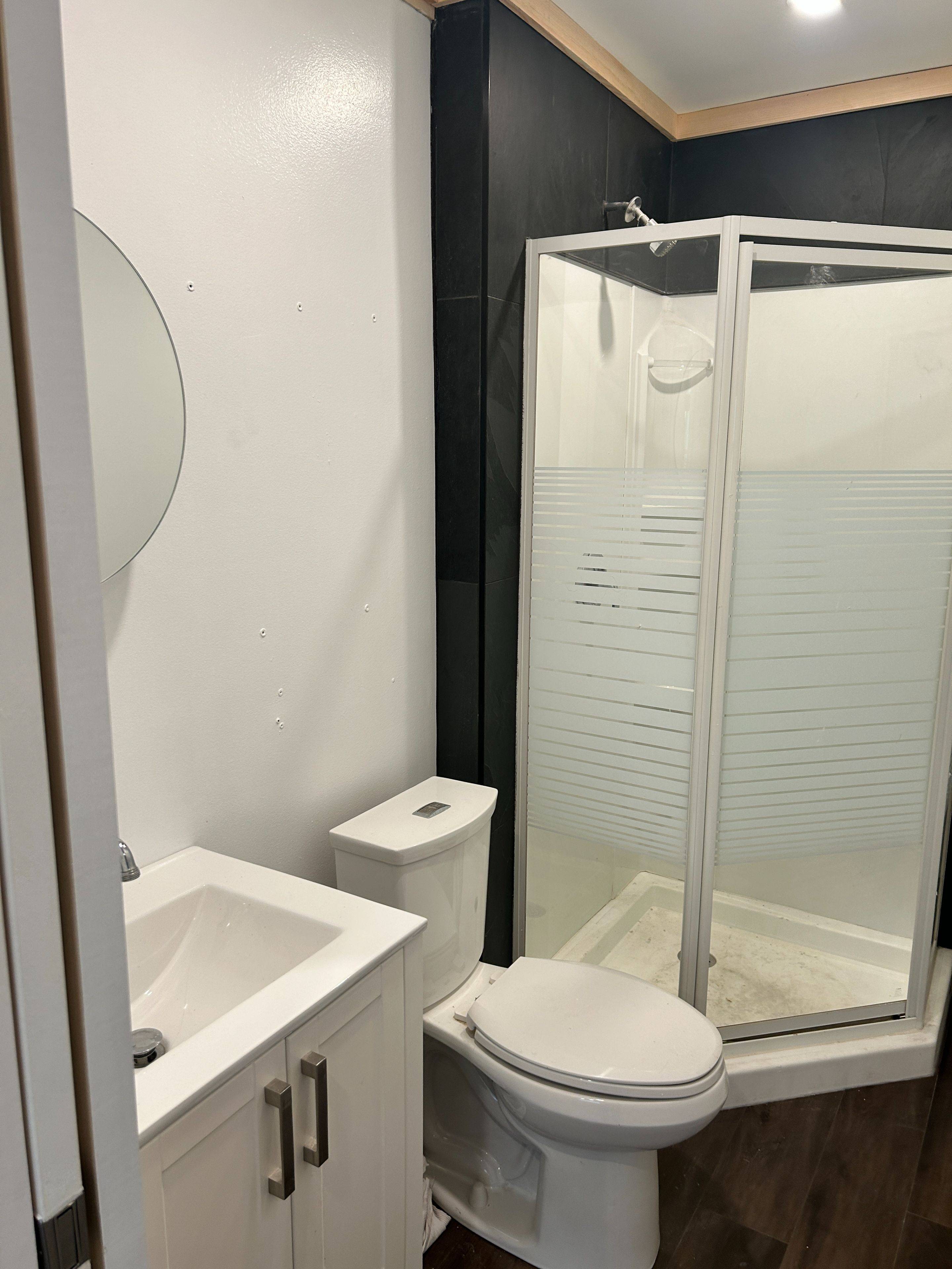 Toronto W06, ON M8W 3E8,6 Thirty First ST #UPPER