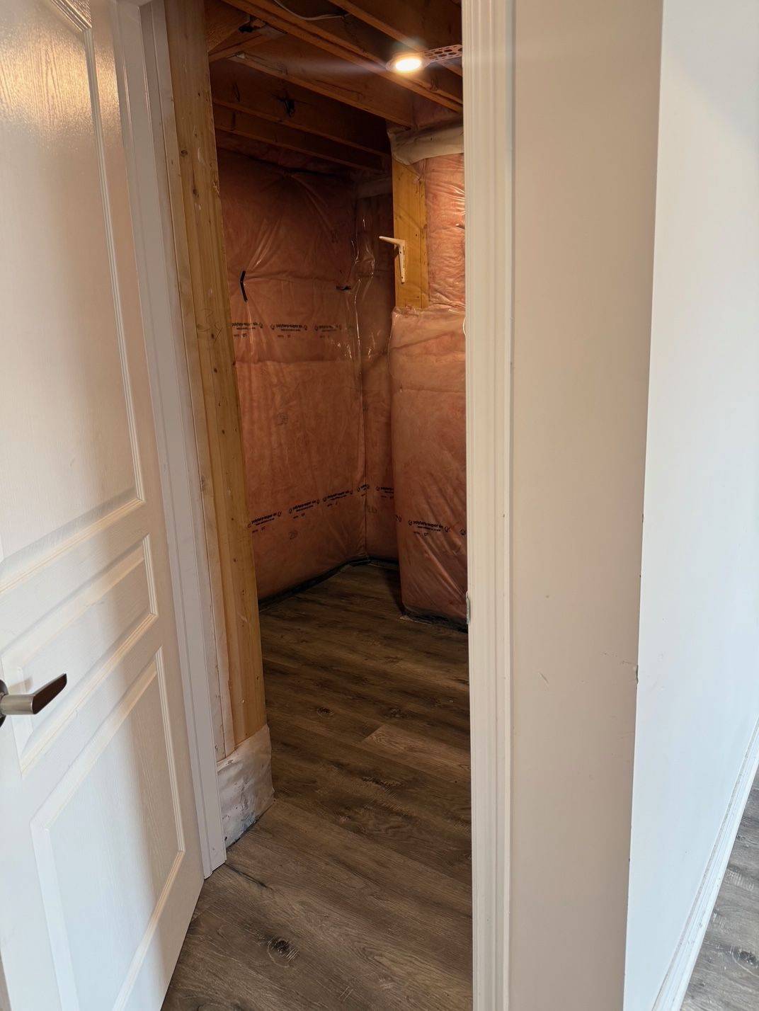 Brampton, ON L6Y 1N8,36 Geranium CRES #Basement