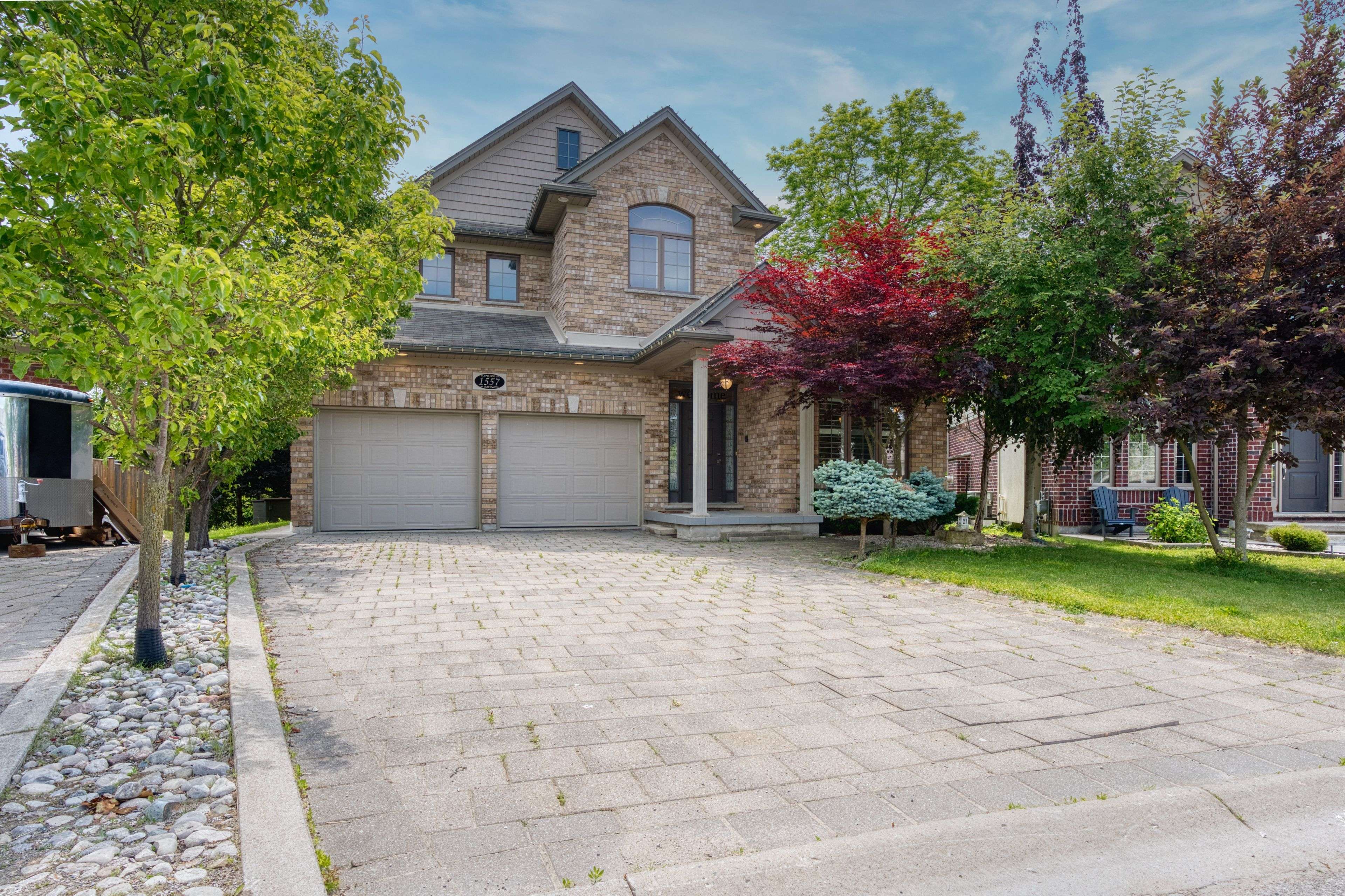 London North, ON N5X 0E7,1557 Privet PL