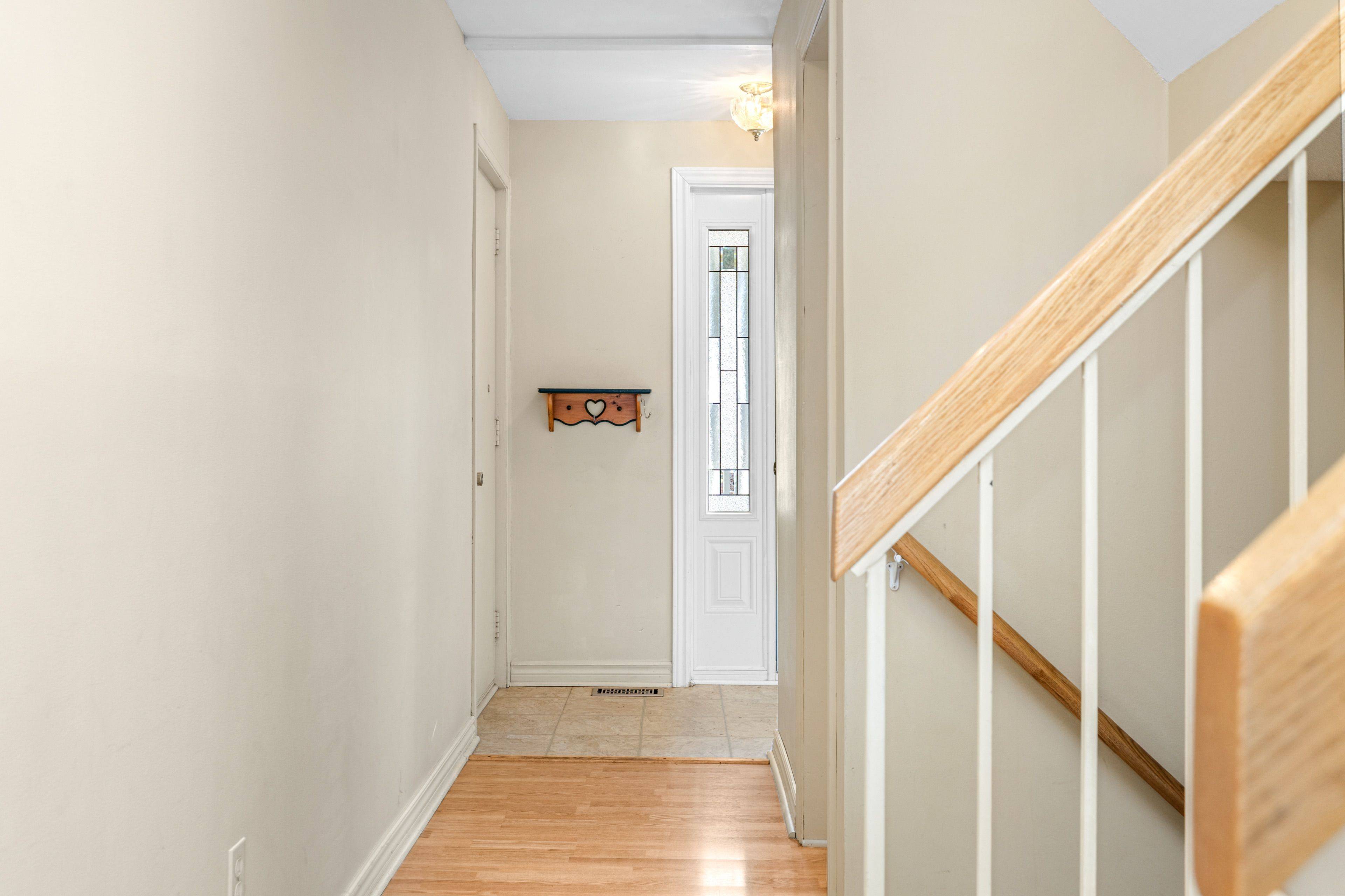 South Of Baseline To Knoxdale, ON K2H 9E4,2 Shadow CT