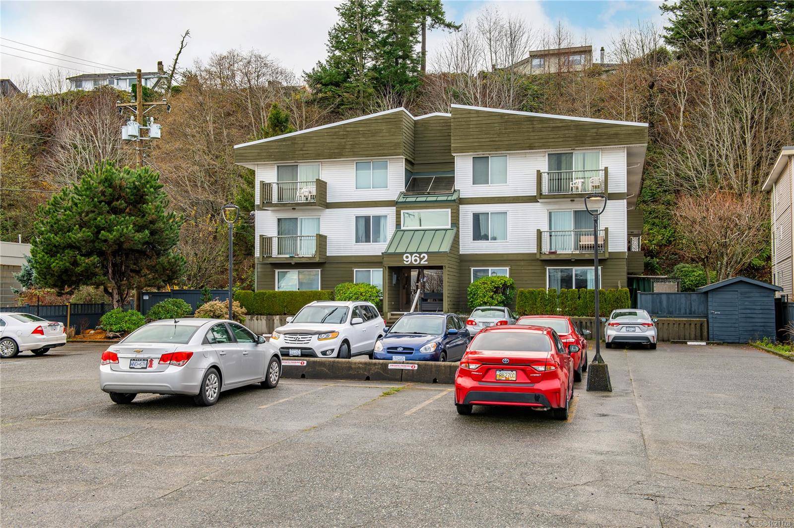 Campbell River, BC V9W 1B1,962 Island Hwy S #105