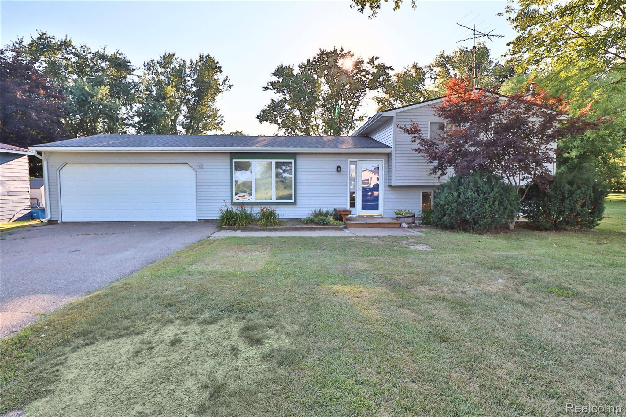 Goodrich, MI 48438,9360 Gale RD