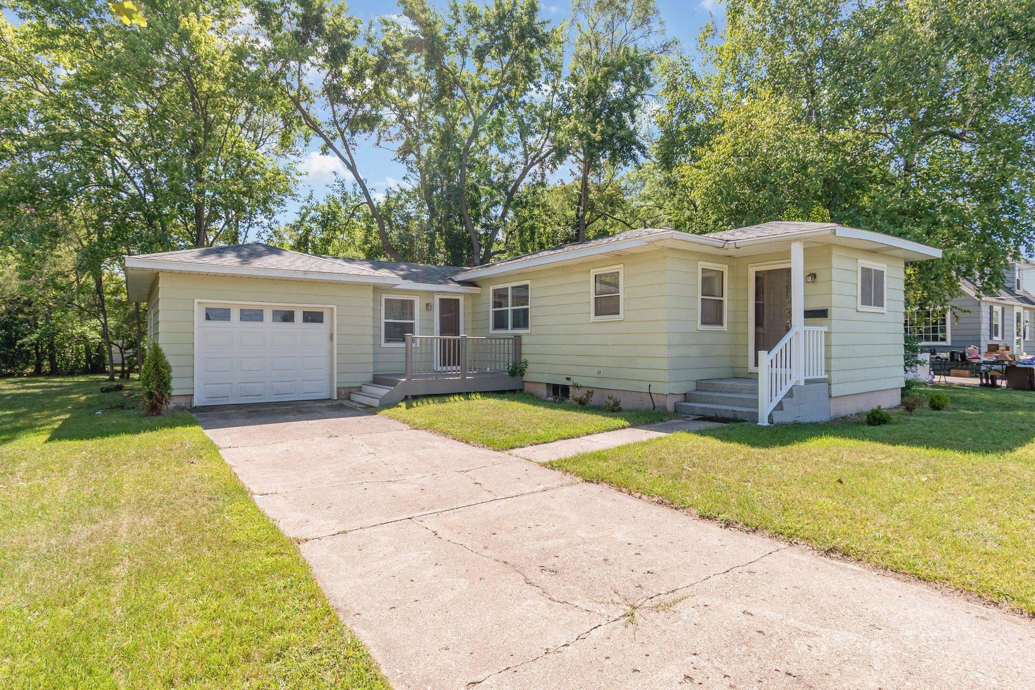 Mount Pleasant, MI 48858,902 Bennett ST