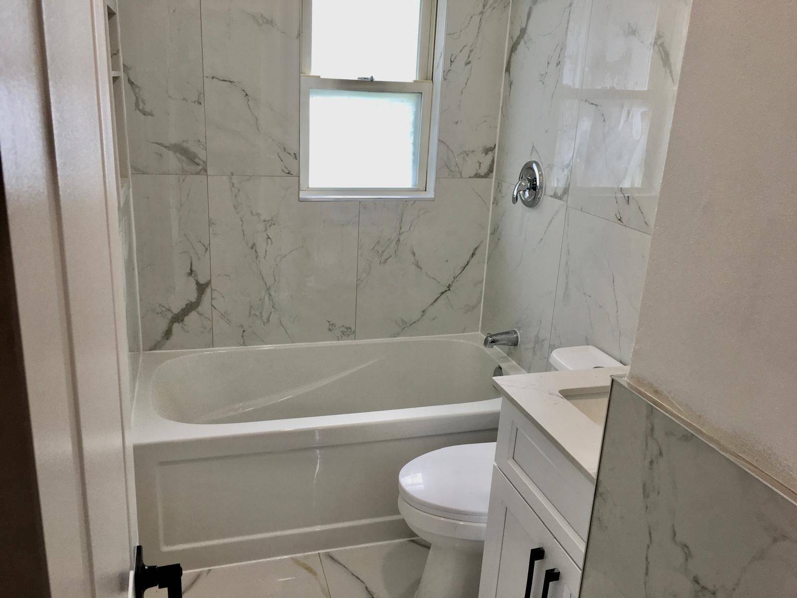 Toronto E04, ON M1P 1P9,54 Vauxhall DR #Main