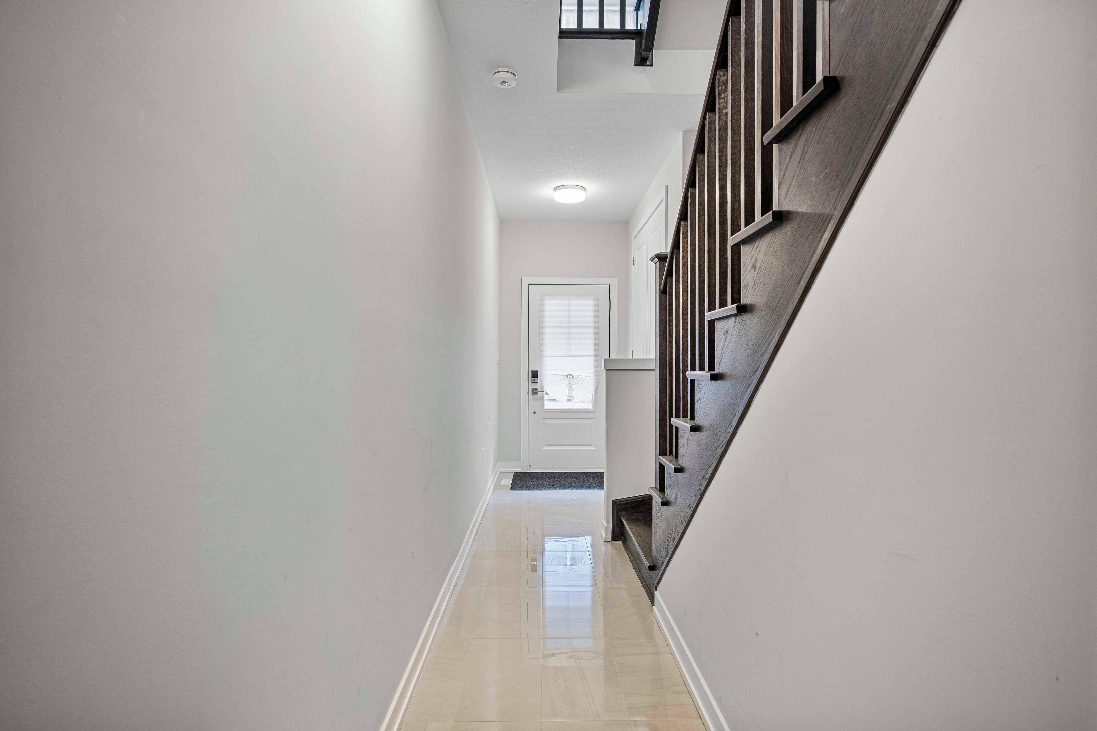 Brampton, ON L6Y 6L3,28 Folcroft ST