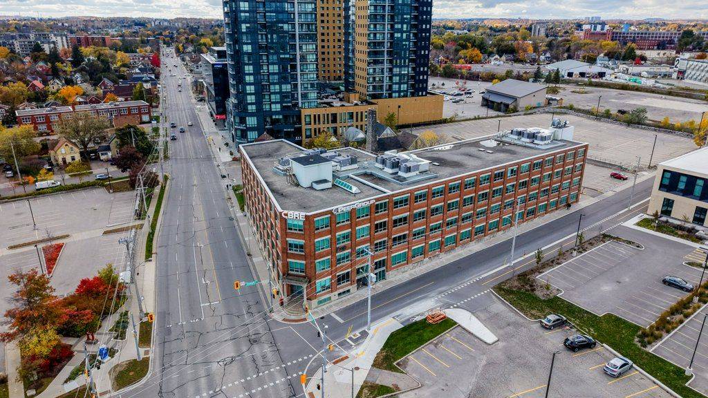 Kitchener, ON N2G 4Y9,72 Victoria ST S #300 - 11