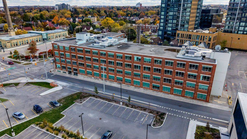 Kitchener, ON N2G 4Y9,72 Victoria ST S #300 - 11