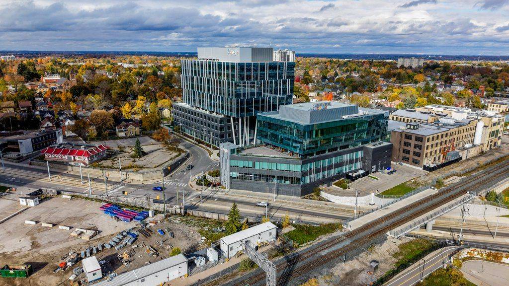 Kitchener, ON N2G 4Y9,72 Victoria ST S #300 - 11