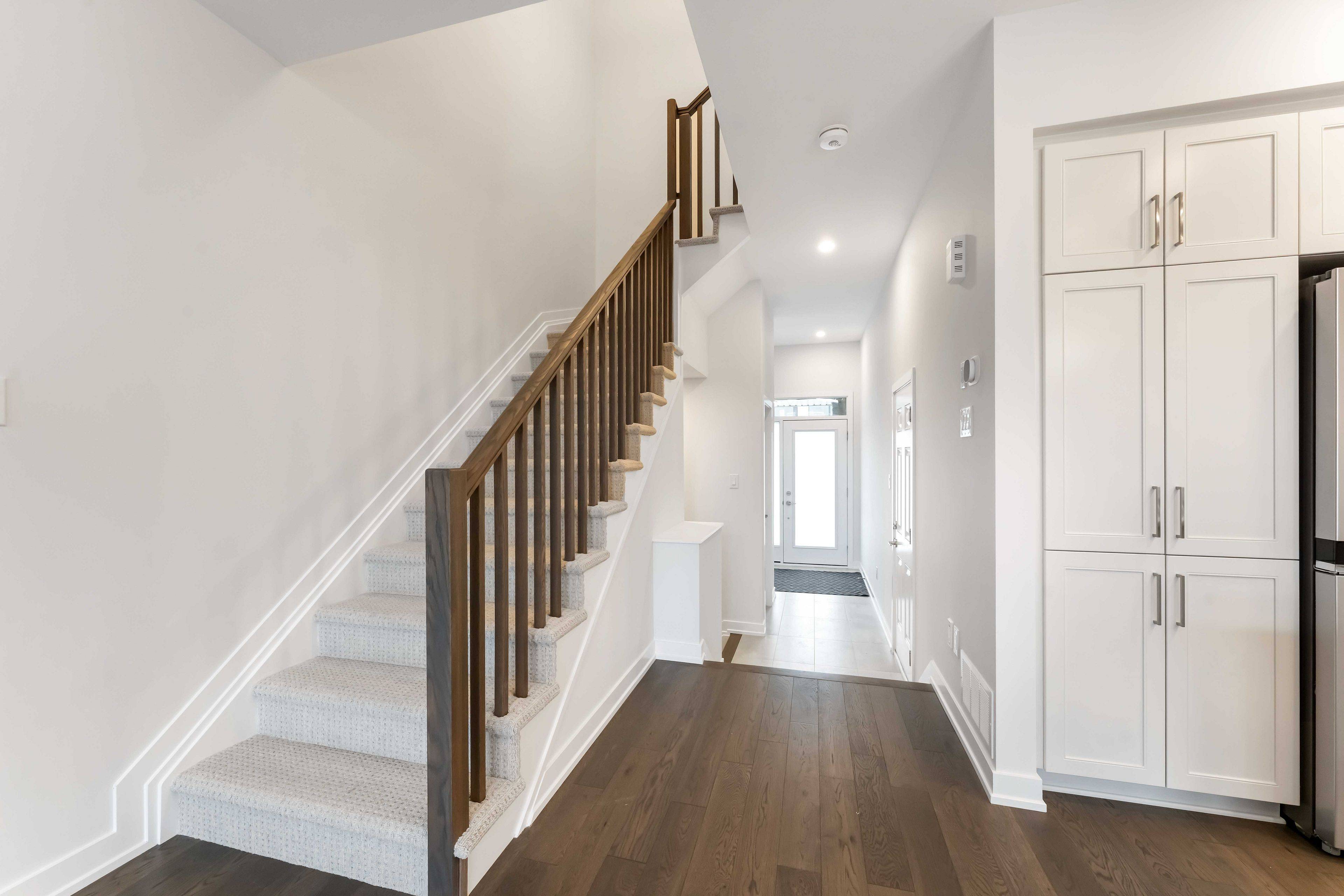 Blossom Park - Airport And Area, ON K1X 0J6,91 GARTERSNAKE WAY