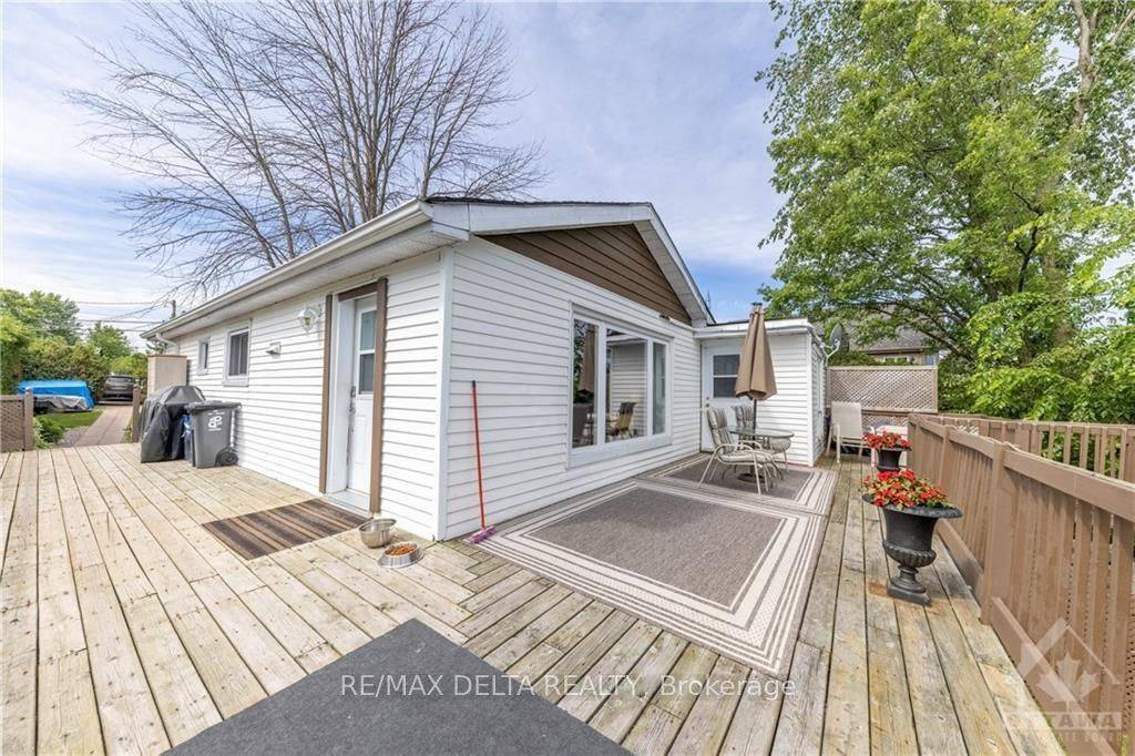 Alfred And Plantagenet, ON K0A 3K0,3641 Principale ST