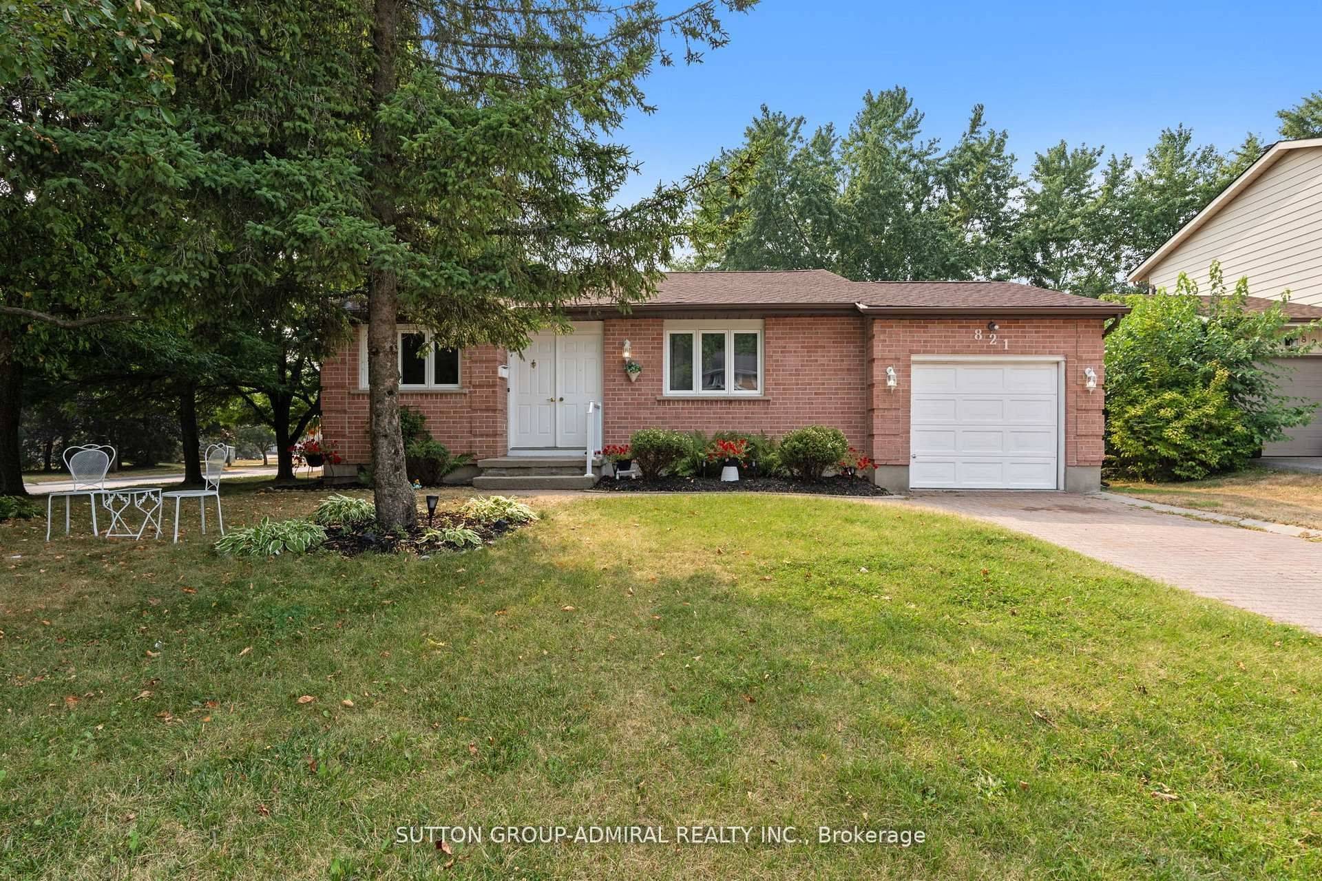 Kingston, ON K7P 1P8,821 Bridle Path CRES
