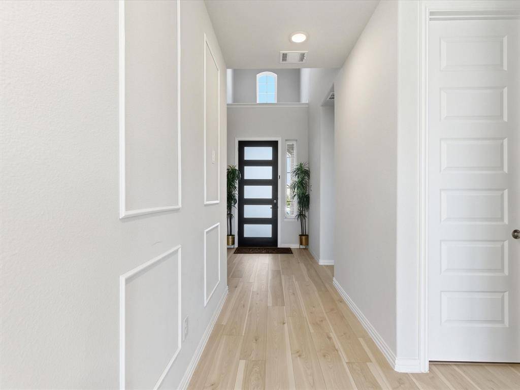 Aubrey, TX 76227,11416 Silver Queen Drive