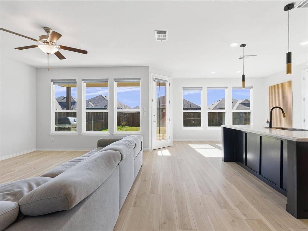 Aubrey, TX 76227,11416 Silver Queen Drive