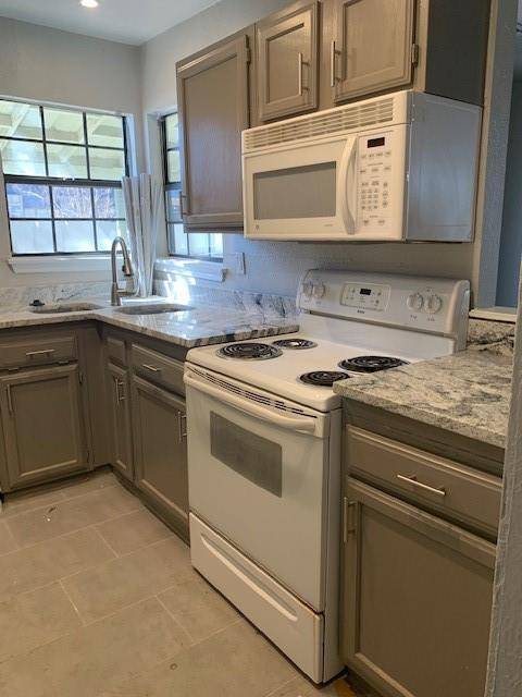 Arlington, TX 76014,2526 Sunflower Drive